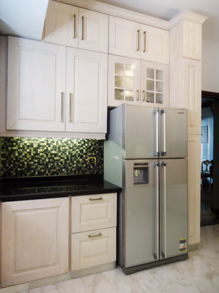 pitch pine kitchen cabients