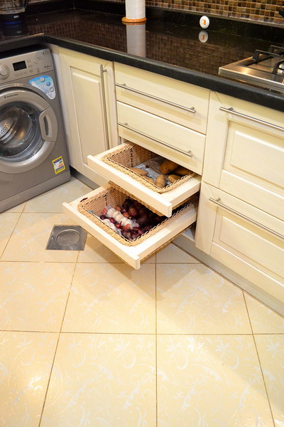 Pitch pine kitchen drawers