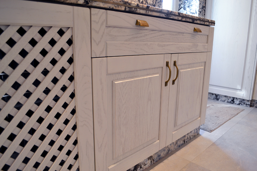 oak kitchen cabinet and drawer