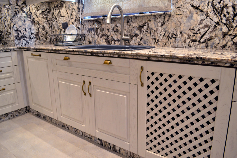 Oak kitchen cabinets sink unit