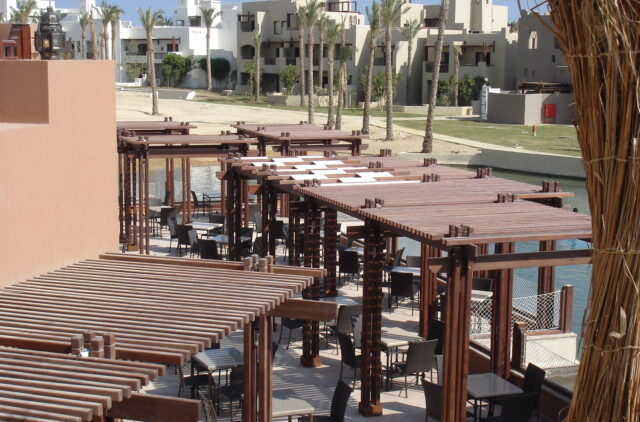 Crowne plaza hotel pergola