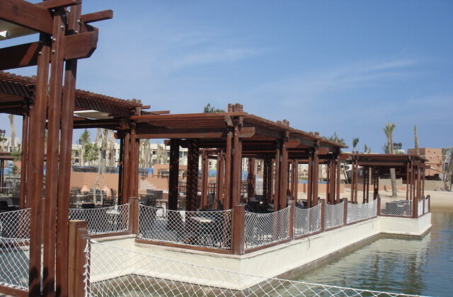 Crowne plaza hotel pergola