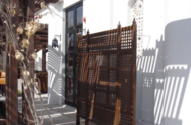 Casbah restaurant Islamic partition