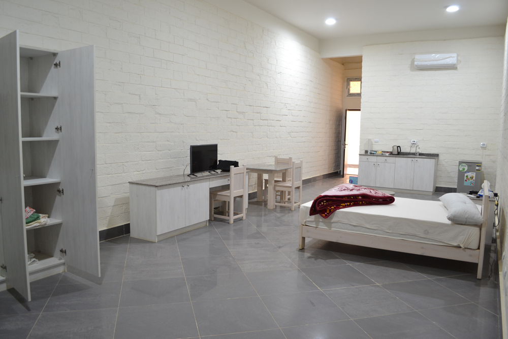 dorm room wood furniture