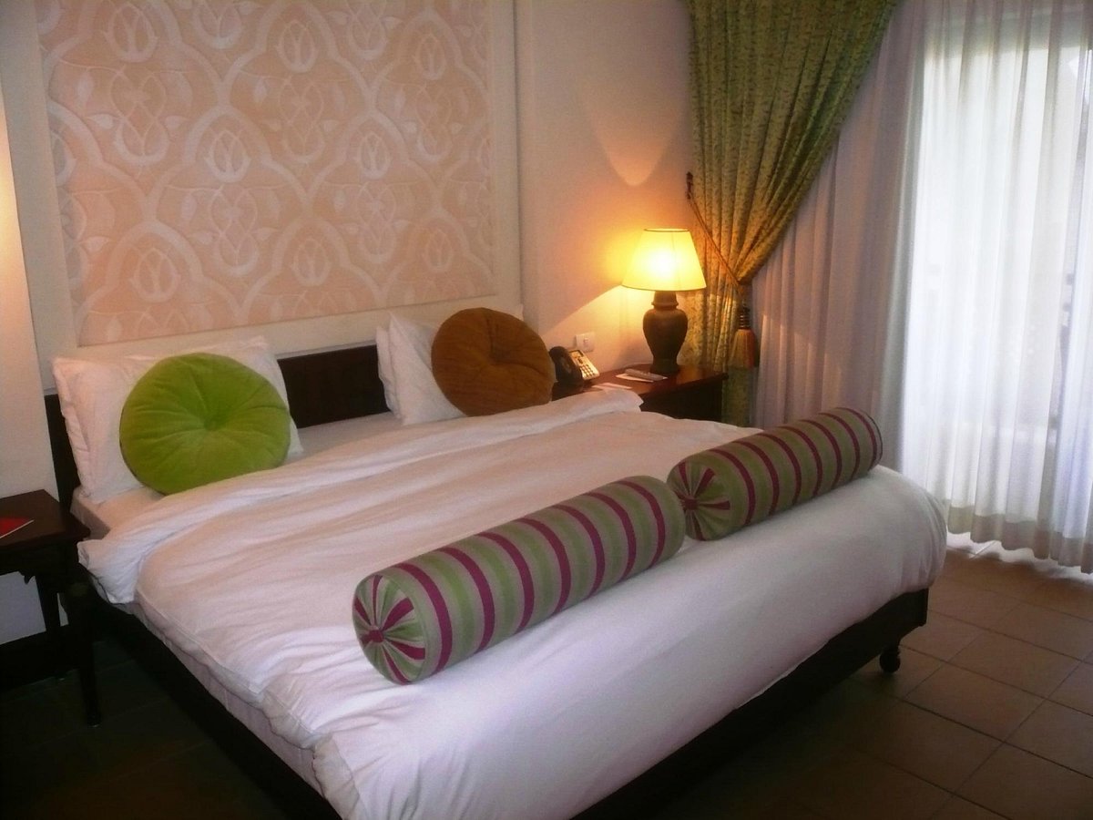 Marina residence port Ghalib hotel room furniture sahara oasis