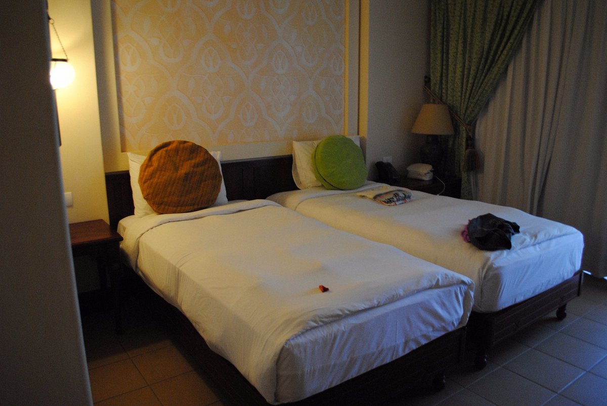 Marina residence port Ghalib hotel room furniture