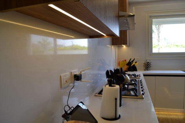 profile led under kitchen cabinets